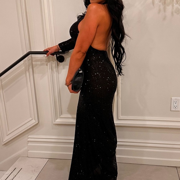 One Sleeve Sequin Maxi Dress - Picture 2 of 3